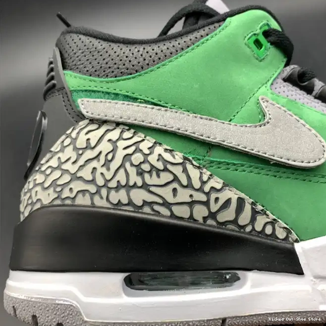 Kicked Out Shoe Store Tinker shoes Air 3 PE Ducks Retro Oregon Jordan AJ3 867493 0523